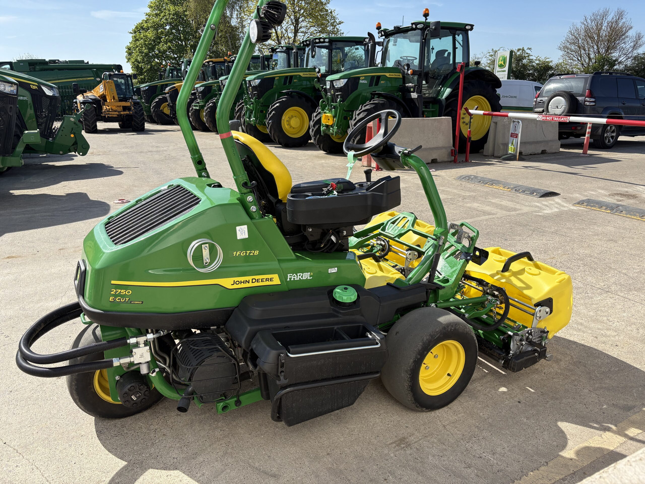 John Deere 2750E Triplex mower - Газонокосарка: фото 5 John Deere 2750E Triplex mower - Газонокосарка: фото 5