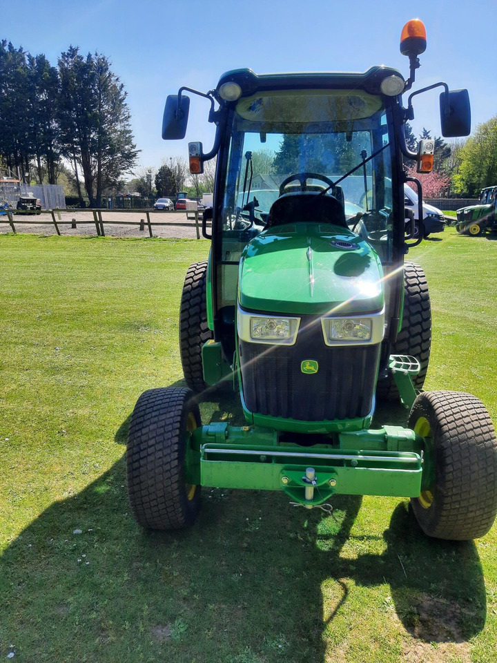 John Deere 4066R Compact Tractor - Мінітрактор: фото 4 John Deere 4066R Compact Tractor - Мінітрактор: фото 4