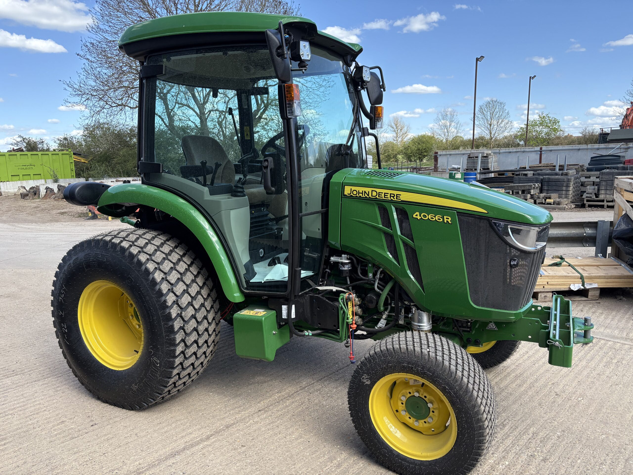 John Deere 4066R Compact Tractor - Мінітрактор: фото 2 John Deere 4066R Compact Tractor - Мінітрактор: фото 2