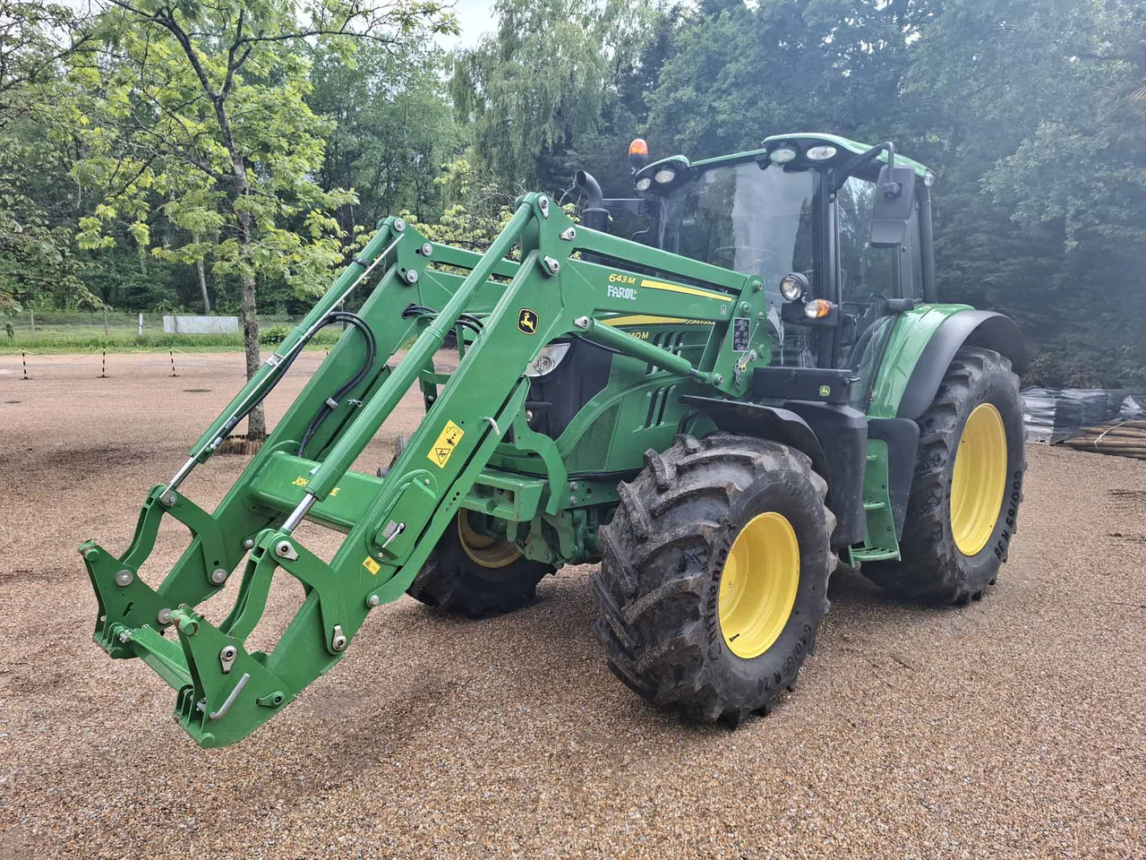 John Deere 6140M - Трактор: фото 3 John Deere 6140M - Трактор: фото 3