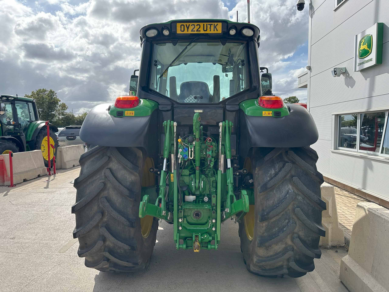 John Deere 6155M - Трактор: фото 5 John Deere 6155M - Трактор: фото 5