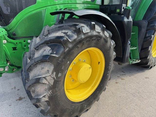 John Deere 6155M - Трактор: фото 2 John Deere 6155M - Трактор: фото 2