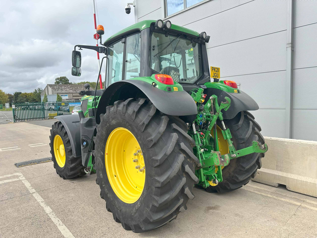 John Deere 6155M - Трактор: фото 4 John Deere 6155M - Трактор: фото 4