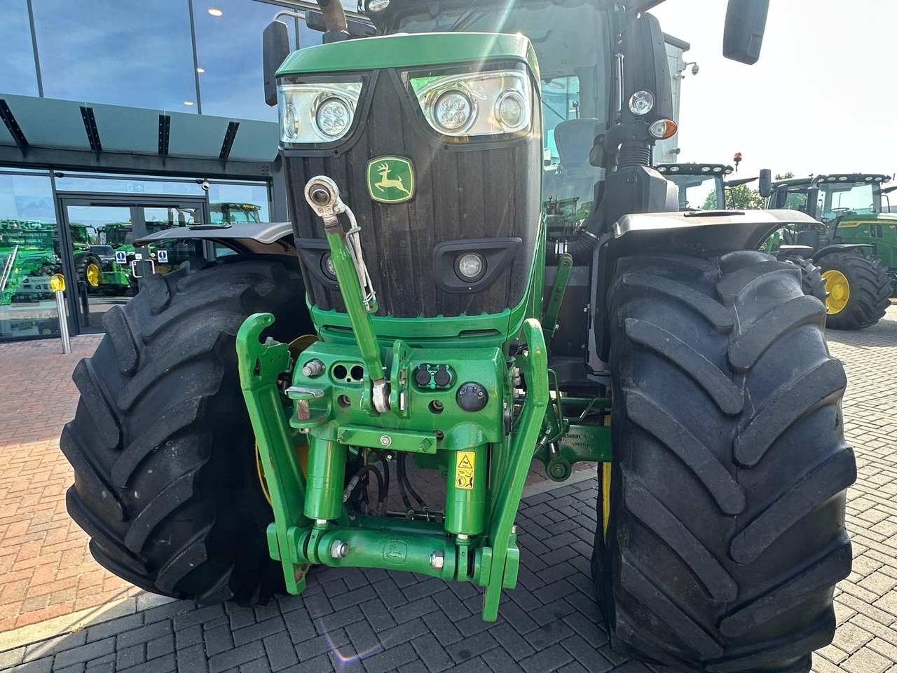 John Deere 6250R - Трактор: фото 2 John Deere 6250R - Трактор: фото 2