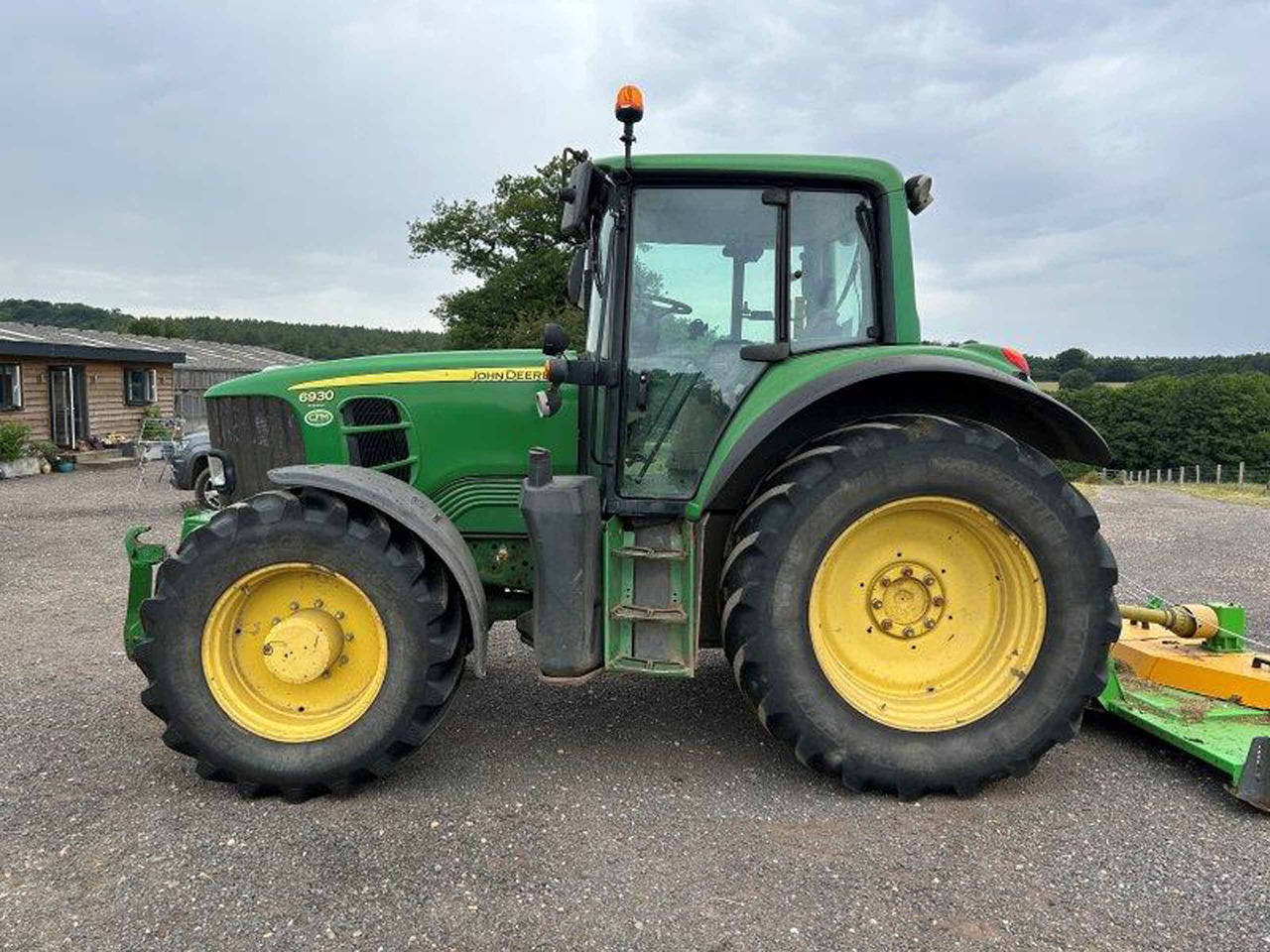 John Deere 6930 Premium - Трактор: фото 3 John Deere 6930 Premium - Трактор: фото 3