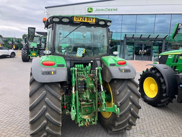 John Deere 6R 155 - Трактор: фото 3 John Deere 6R 155 - Трактор: фото 3