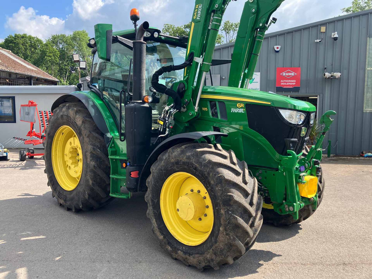 John Deere 6R 185 - Трактор: фото 4 John Deere 6R 185 - Трактор: фото 4
