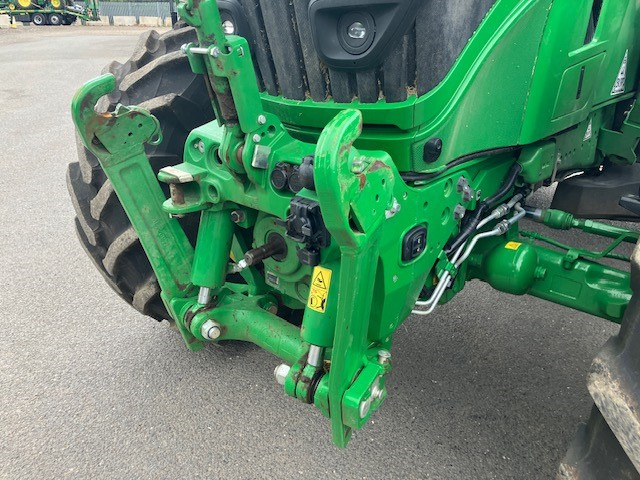 John Deere 6R 195 - Трактор: фото 3 John Deere 6R 195 - Трактор: фото 3