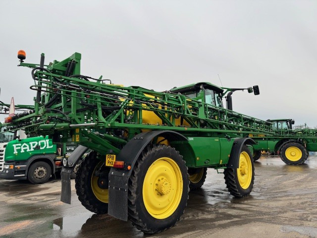 John Deere R4040i - Обприскувач самохідний: фото 3 John Deere R4040i - Обприскувач самохідний: фото 3