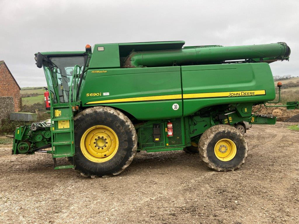 John Deere S690i HM - Зернозбиральний комбайн: фото 1 John Deere S690i HM - Зернозбиральний комбайн: фото 1