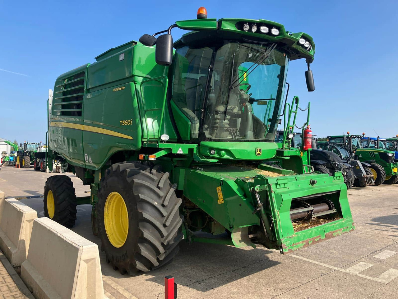 John Deere T560i HM - Зернозбиральний комбайн: фото 2 John Deere T560i HM - Зернозбиральний комбайн: фото 2