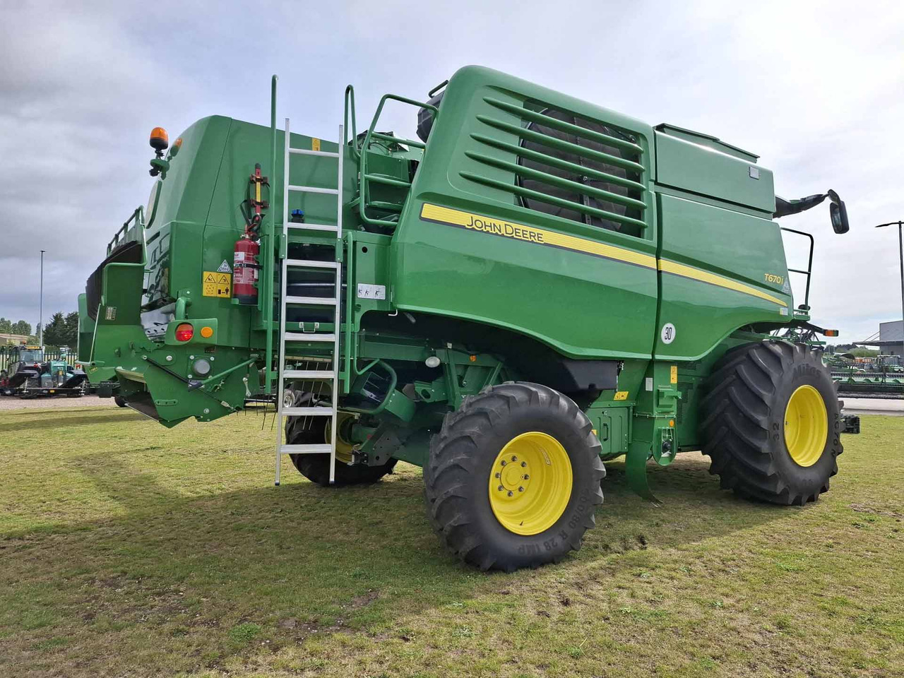 John Deere T670 - Зернозбиральний комбайн: фото 4 John Deere T670 - Зернозбиральний комбайн: фото 4