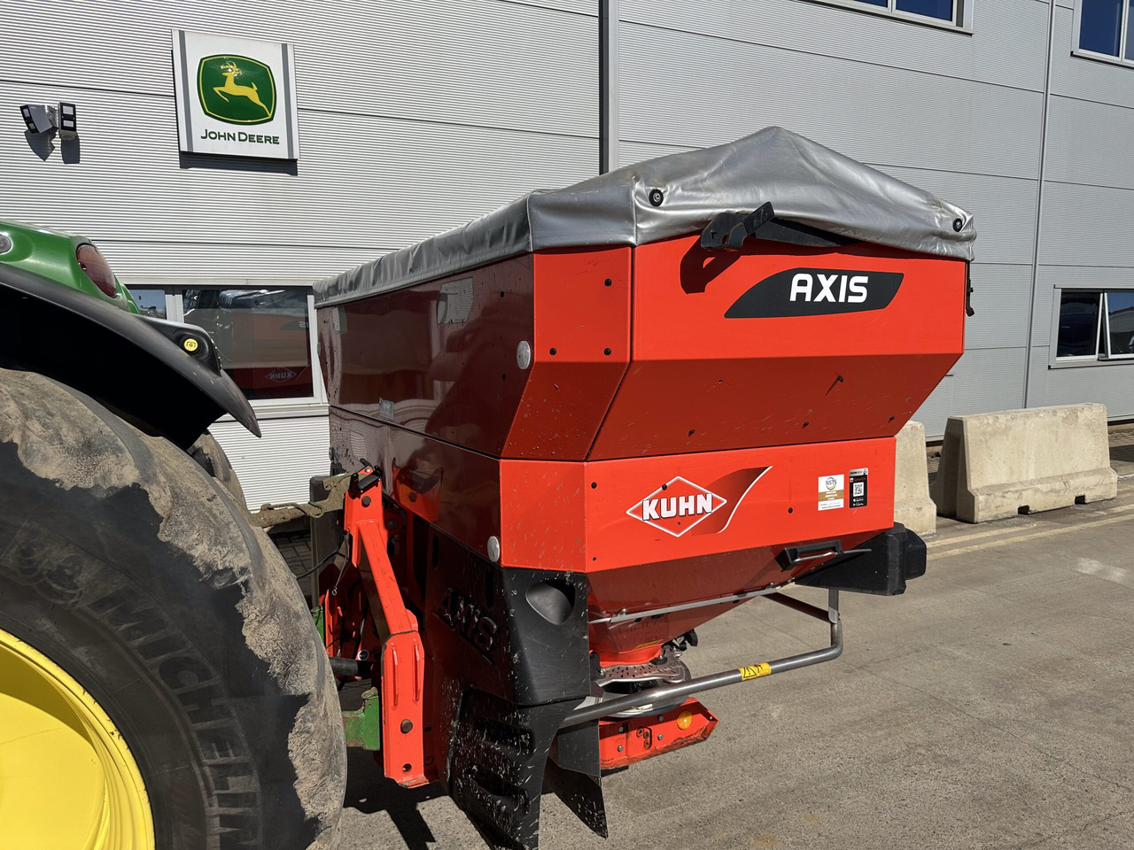 Kuhn Axis 40.2 M-EMC-W - Розкидач добрив: фото 2 Kuhn Axis 40.2 M-EMC-W - Розкидач добрив: фото 2