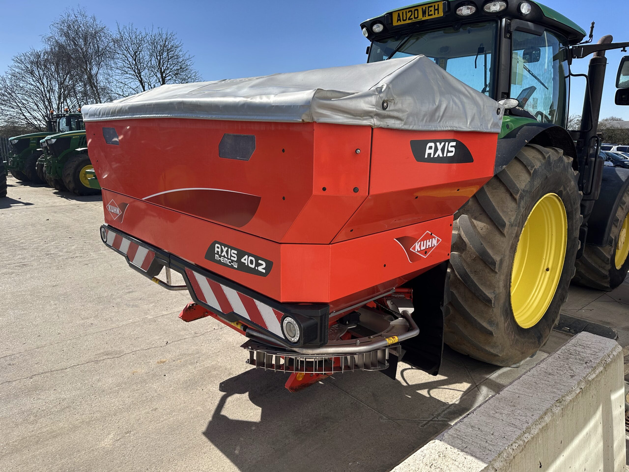 Kuhn Axis 40.2 M-EMC-W - Розкидач добрив: фото 4 Kuhn Axis 40.2 M-EMC-W - Розкидач добрив: фото 4