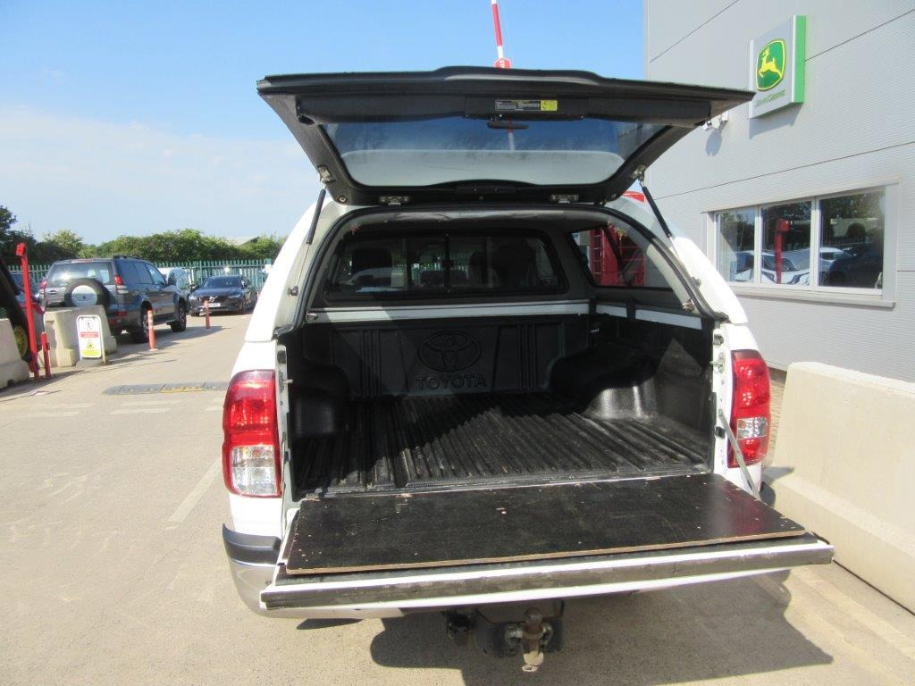 TOYOTA HILUX ICON D-4D 4WD DOUBLE CAB в лізинг TOYOTA HILUX ICON D-4D 4WD DOUBLE CAB: фото 11