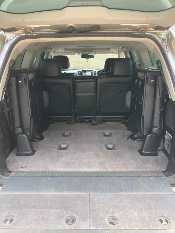 TOYOTA LANDCRUISER 200 SERIES 2 (NO VAT) - Легковий автомобіль: фото 3 TOYOTA LANDCRUISER 200 SERIES 2 (NO VAT) - Легковий автомобіль: фото 3