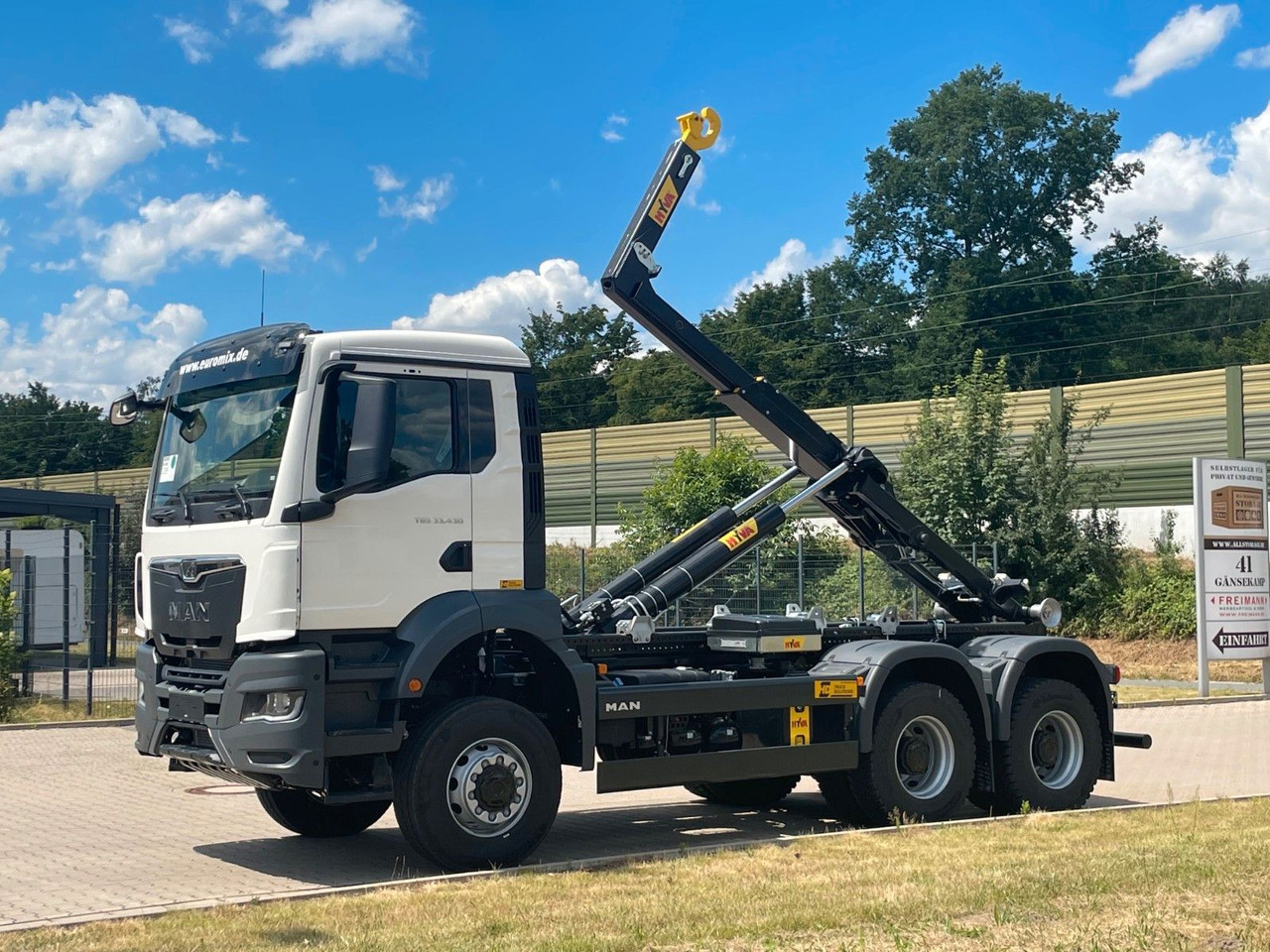 MAN TGS 33.440 6x6 Euro6e Hyva - Hiab MultiLift - Гаковий мультиліфт вантажівка, Вантажівка з маніпулятором: фото 2 MAN TGS 33.440 6x6 Euro6e Hyva - Hiab MultiLift - Гаковий мультиліфт вантажівка, Вантажівка з маніпулятором: фото 2