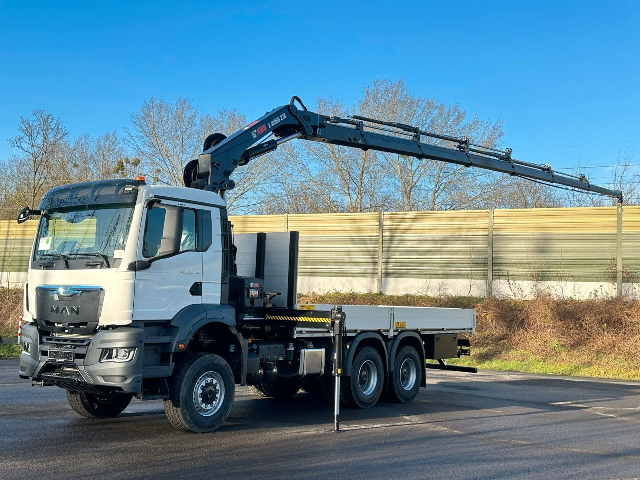 MAN TGS 33.440 6x6 Kran HIAB 228-6 - Бортова вантажівка/ Платформа, Вантажівка з маніпулятором: фото 1 MAN TGS 33.440 6x6 Kran HIAB 228-6 - Бортова вантажівка/ Платформа, Вантажівка з маніпулятором: фото 1
