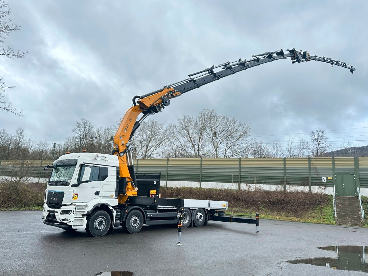 MAN TGS 35.520 8X2 Hiab EFFER 955-8s +Jib 6s - Вантажівка з маніпулятором: фото 1 MAN TGS 35.520 8X2 Hiab EFFER 955-8s +Jib 6s - Вантажівка з маніпулятором: фото 1