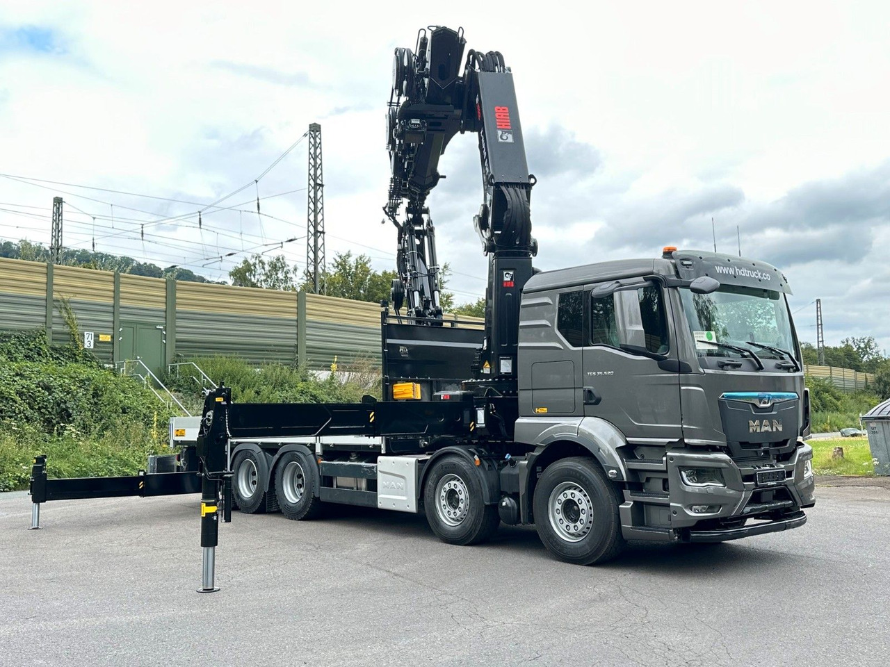 MAN TGS 35.520 8x4 BL HIAB X-HiPro858E-8 & Jib150x-6 - Вантажівка з маніпулятором: фото 2 MAN TGS 35.520 8x4 BL HIAB X-HiPro858E-8 & Jib150x-6 - Вантажівка з маніпулятором: фото 2