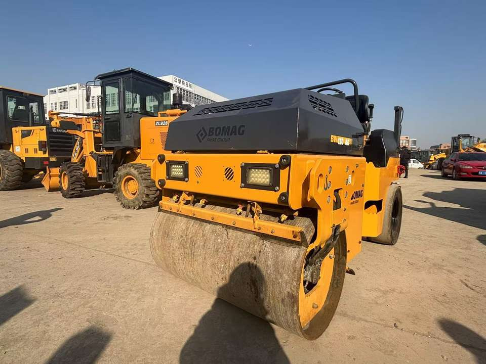 BOMAG BW130D Used Road Roller Construction Machinery for Sale in Good Condition - Дорожній каток: фото 3 BOMAG BW130D Used Road Roller Construction Machinery for Sale in Good Condition - Дорожній каток: фото 3