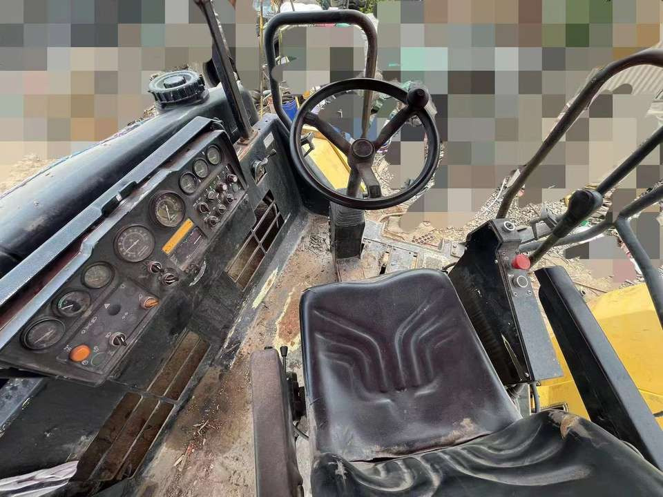 Used Dynapac Cc622 Compactor Similar to Very Cheap CA25D Dynapac Road Rollers for Sale CC622 in Stock for Sale in Stock - Дорожній каток: фото 4 Used Dynapac Cc622 Compactor Similar to Very Cheap CA25D Dynapac Road Rollers for Sale CC622 in Stock for Sale in Stock - Дорожній каток: фото 4