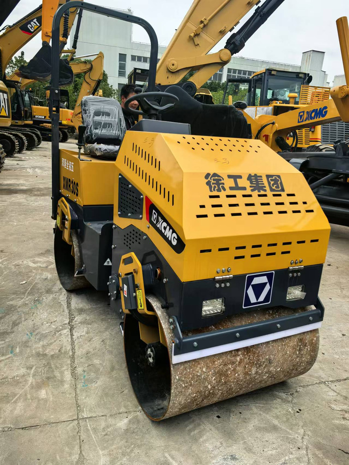 XCMG XMR30S - Каток: фото 1 XCMG XMR30S - Каток: фото 1