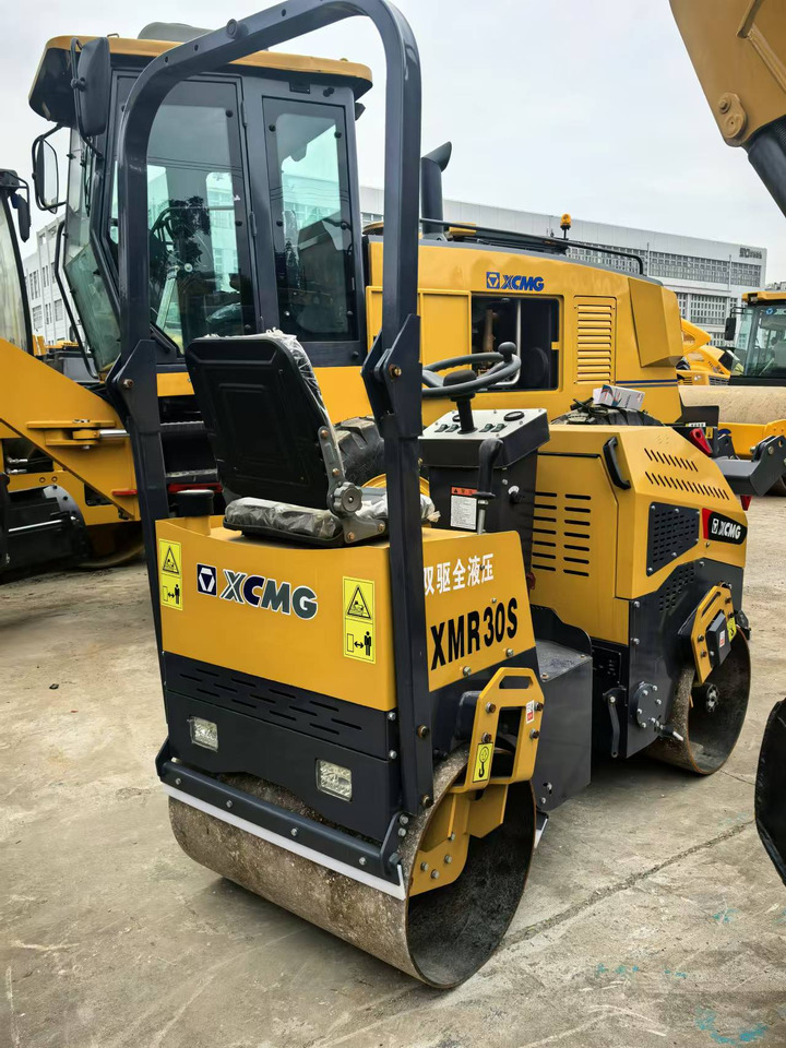 XCMG XMR30S - Каток: фото 4 XCMG XMR30S - Каток: фото 4