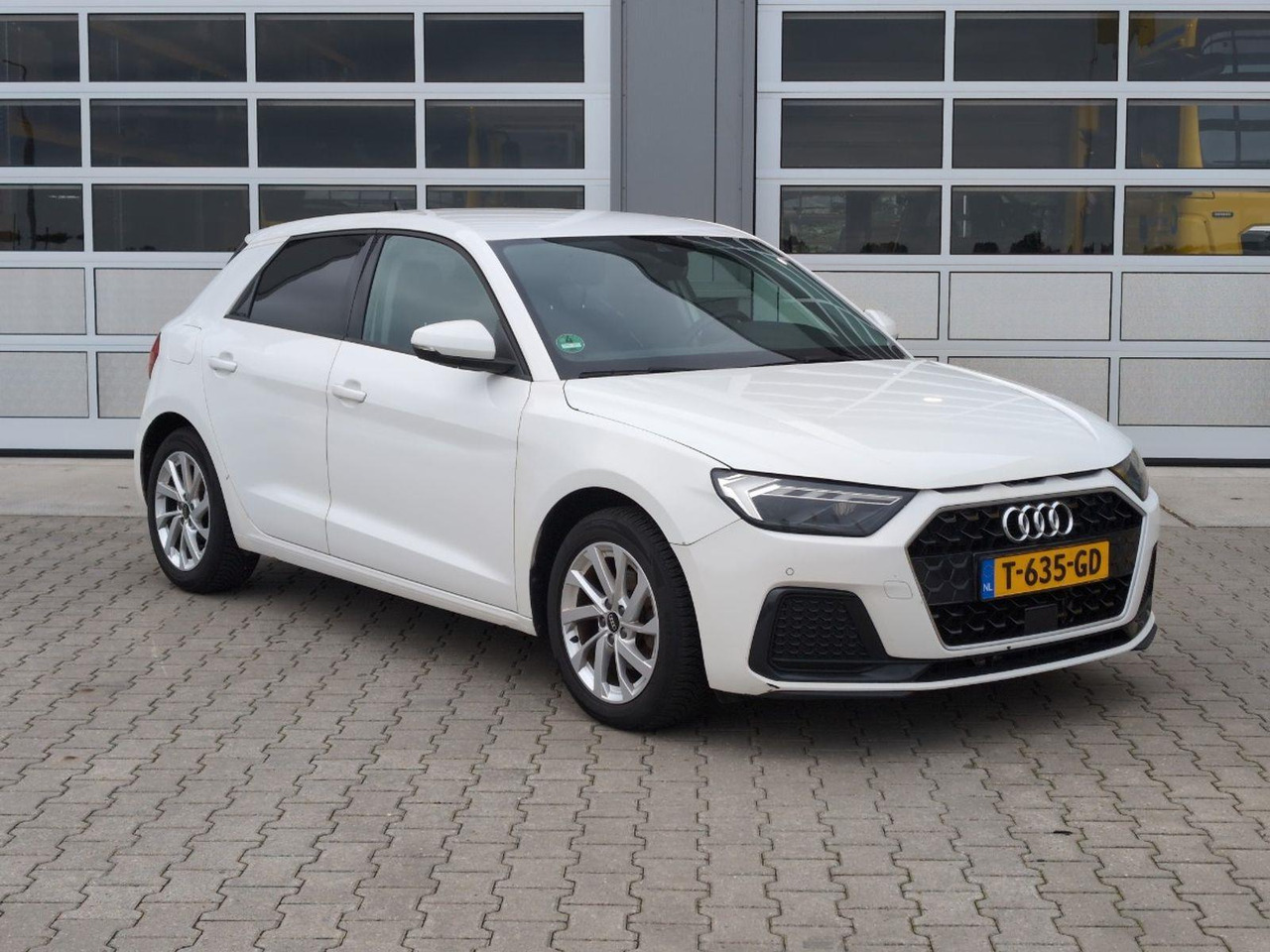Audi A1 Sportback 30 TFSI S edition | 2021 | 82.211 km | Automaat | T635GD | NAP: Geen oordeel - Хетчбек: фото 2 Audi A1 Sportback 30 TFSI S edition | 2021 | 82.211 km | Automaat | T635GD | NAP: Geen oordeel - Хетчбек: фото 2