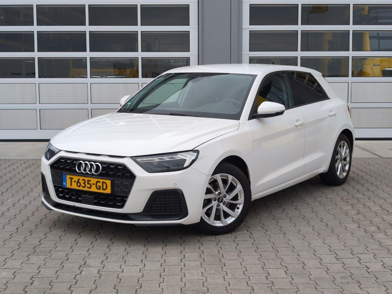 Audi A1 Sportback 30 TFSI S edition | 2021 | 82.211 km | Automaat | T635GD | NAP: Geen oordeel - Хетчбек: фото 1 Audi A1 Sportback 30 TFSI S edition | 2021 | 82.211 km | Automaat | T635GD | NAP: Geen oordeel - Хетчбек: фото 1