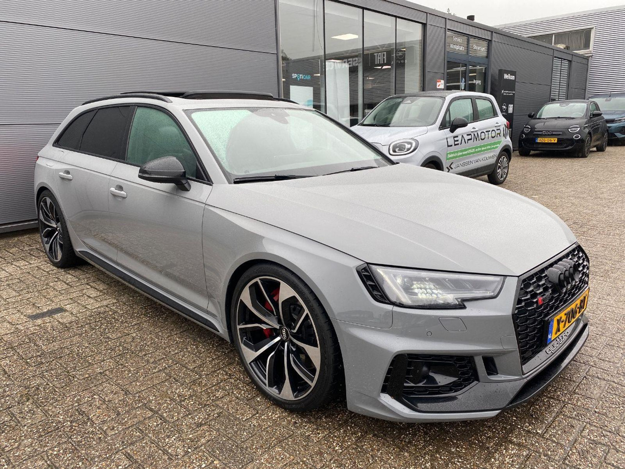 Audi A4 RS 4 Avant 2.9 TFSI quattro | 2018 | 96.192 km | Automaat | X706BT | NAP: Geen oordeel - Легковий автомобіль: фото 2 Audi A4 RS 4 Avant 2.9 TFSI quattro | 2018 | 96.192 km | Automaat | X706BT | NAP: Geen oordeel - Легковий автомобіль: фото 2