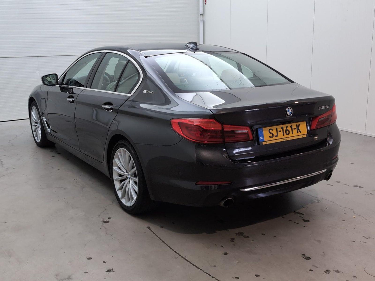 BMW 5-serie 530e iPerformance High Executive | 2018 | 183.874 km | Automaat | SJ161K | NAP: Logisch - Седан: фото 3 BMW 5-serie 530e iPerformance High Executive | 2018 | 183.874 km | Automaat | SJ161K | NAP: Logisch - Седан: фото 3