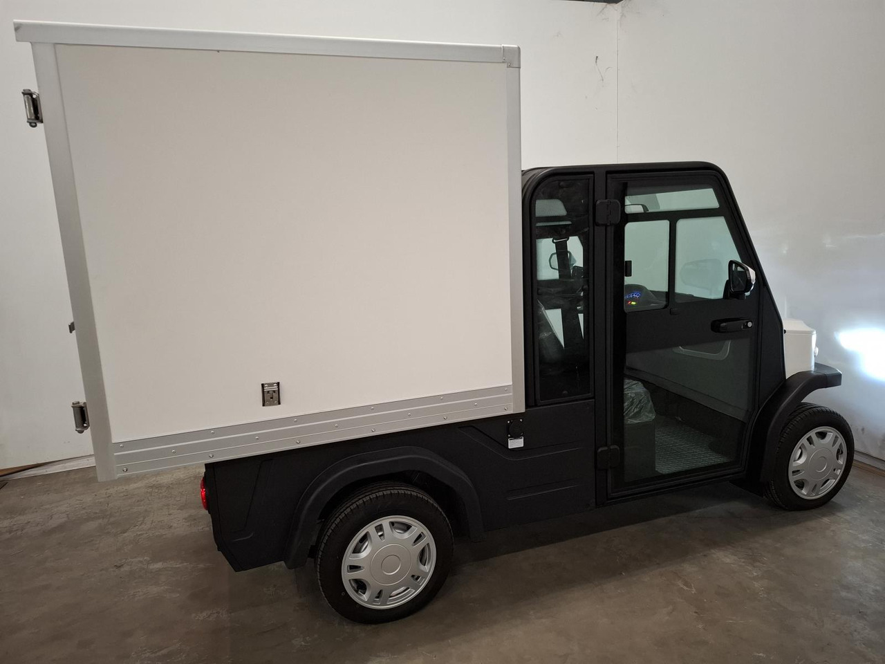 Elvtong Selvo S2. DCH + Big Closed Cargo Box 1011804 - Компактний вантажний електромобіль: фото 5 Elvtong Selvo S2. DCH + Big Closed Cargo Box 1011804 - Компактний вантажний електромобіль: фото 5