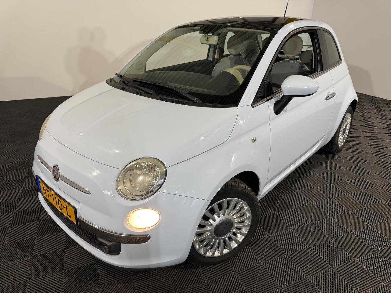 Fiat | 500 | 1.2 Naked | 2008 | 184.331 km | NT110L | Geen oordeel - Хетчбек: фото 1 Fiat | 500 | 1.2 Naked | 2008 | 184.331 km | NT110L | Geen oordeel - Хетчбек: фото 1