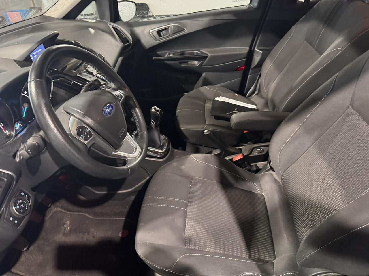 Легковий автомобіль Ford | B-Max | 1.0 EcoBoost Titanium | 2015 | 149.480 km | GV907T | Logisch: фото 15 Легковий автомобіль Ford | B-Max | 1.0 EcoBoost Titanium | 2015 | 149.480 km | GV907T | Logisch: фото 15