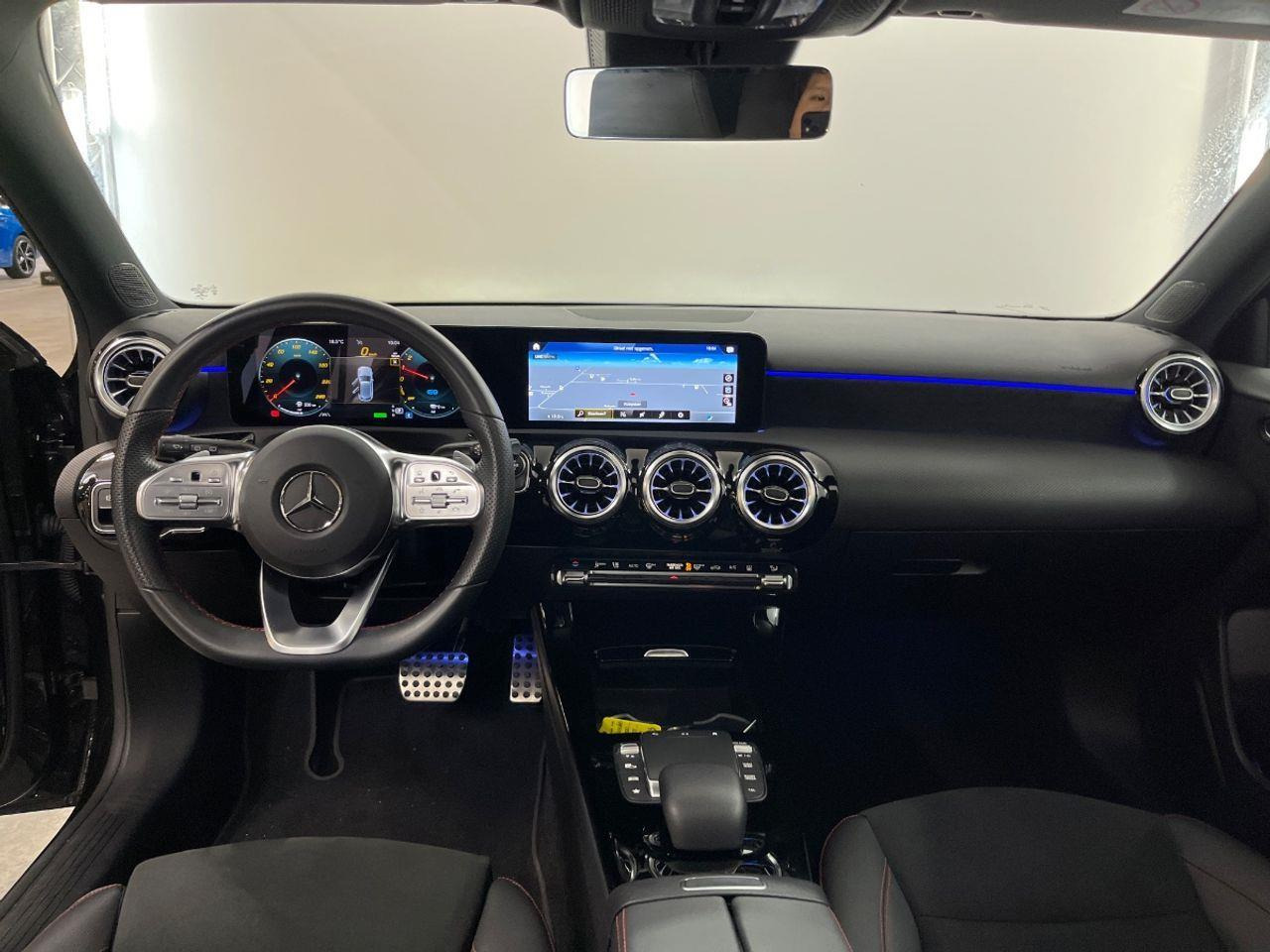 Mercedes - Benz A - klasse 250 e Business Line | 2022 | 26.677 km | Automaat | T967RG | NAP: Geen oordeel - Хетчбек: фото 5 Mercedes - Benz A - klasse 250 e Business Line | 2022 | 26.677 km | Automaat | T967RG | NAP: Geen oordeel - Хетчбек: фото 5