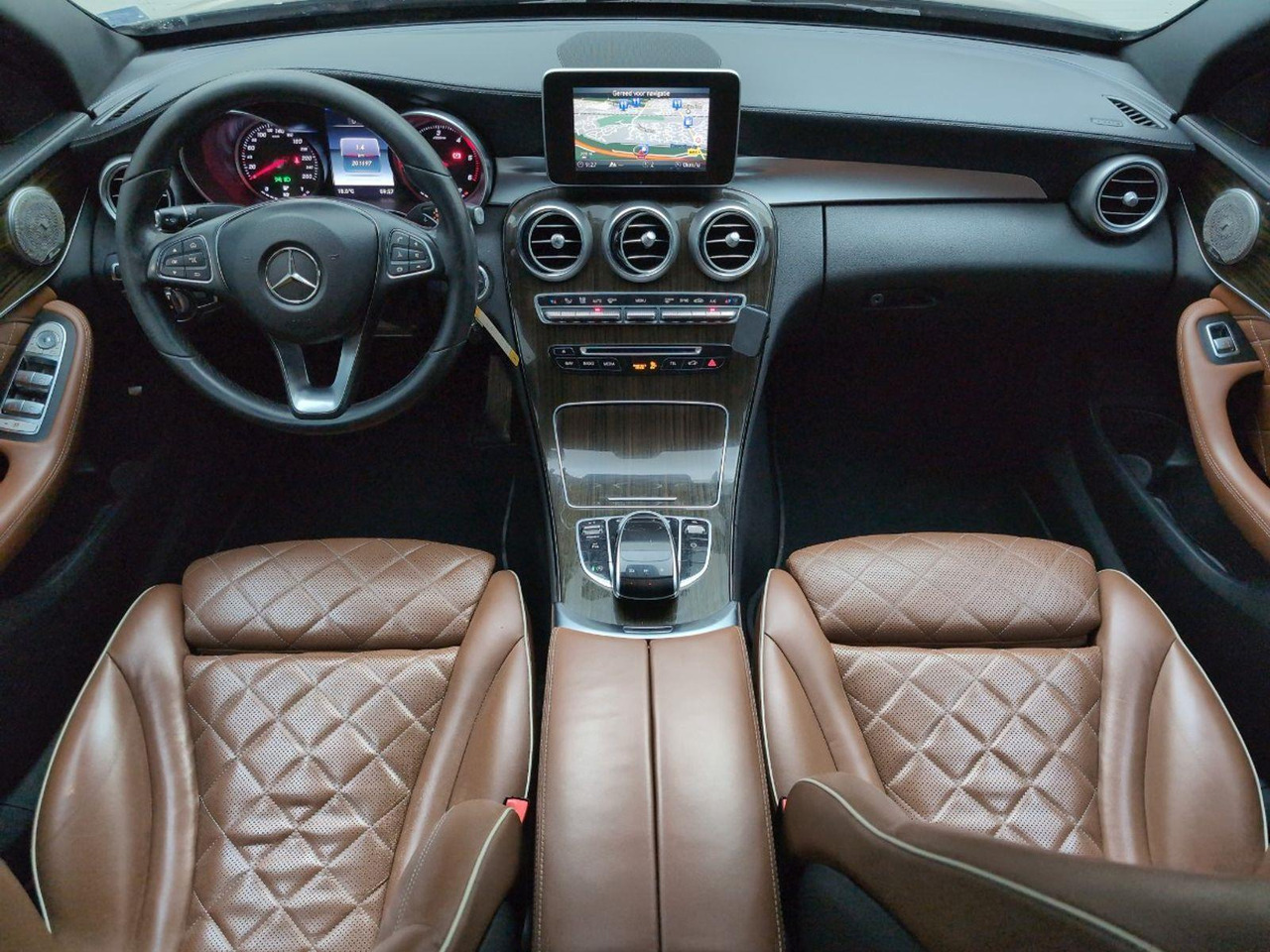 Mercedes-Benz C-klasse 250 CDI 4MATIC Premium Plus | 2017 | 201.697 km | Automaat | L835FB | NAP: Geen oordeel - Седан: фото 5 Mercedes-Benz C-klasse 250 CDI 4MATIC Premium Plus | 2017 | 201.697 km | Automaat | L835FB | NAP: Geen oordeel - Седан: фото 5