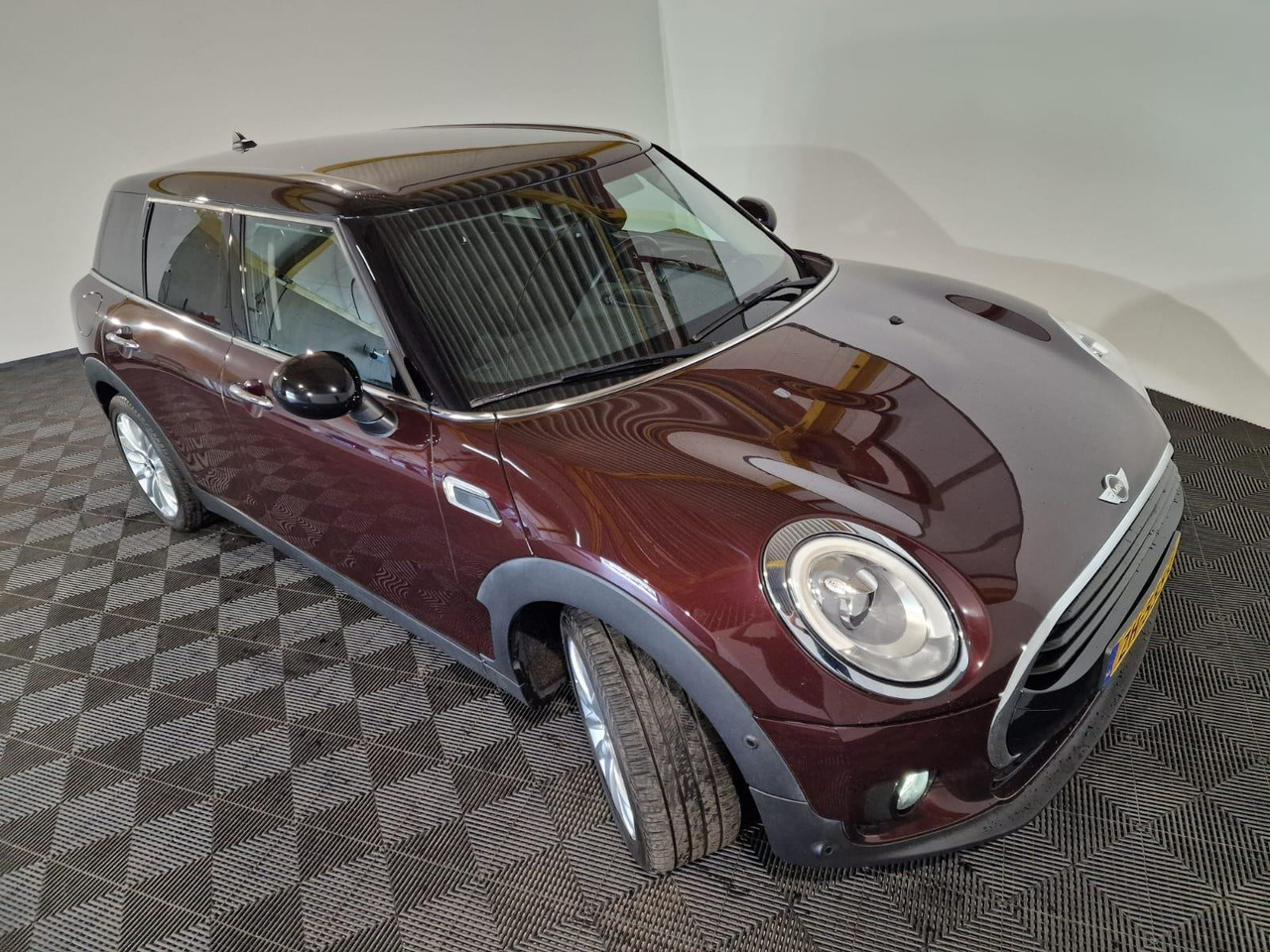 Mini Clubman 1.5 Cooper Pepper Business ZH-555-L - Легковий автомобіль: фото 4 Mini Clubman 1.5 Cooper Pepper Business ZH-555-L - Легковий автомобіль: фото 4