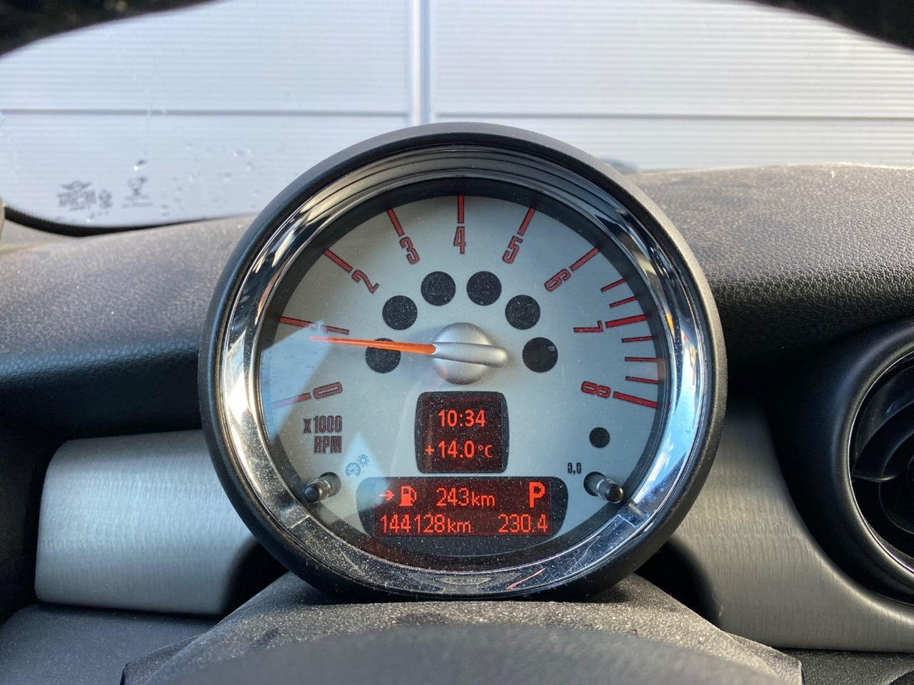 Легковий автомобіль Mini Mini Clubman 1.6 Cooper S | 2008 | 144.083 km | Automaat | X397GX | NAP: Geen oordeel: фото 6 Легковий автомобіль Mini Mini Clubman 1.6 Cooper S | 2008 | 144.083 km | Automaat | X397GX | NAP: Geen oordeel: фото 6