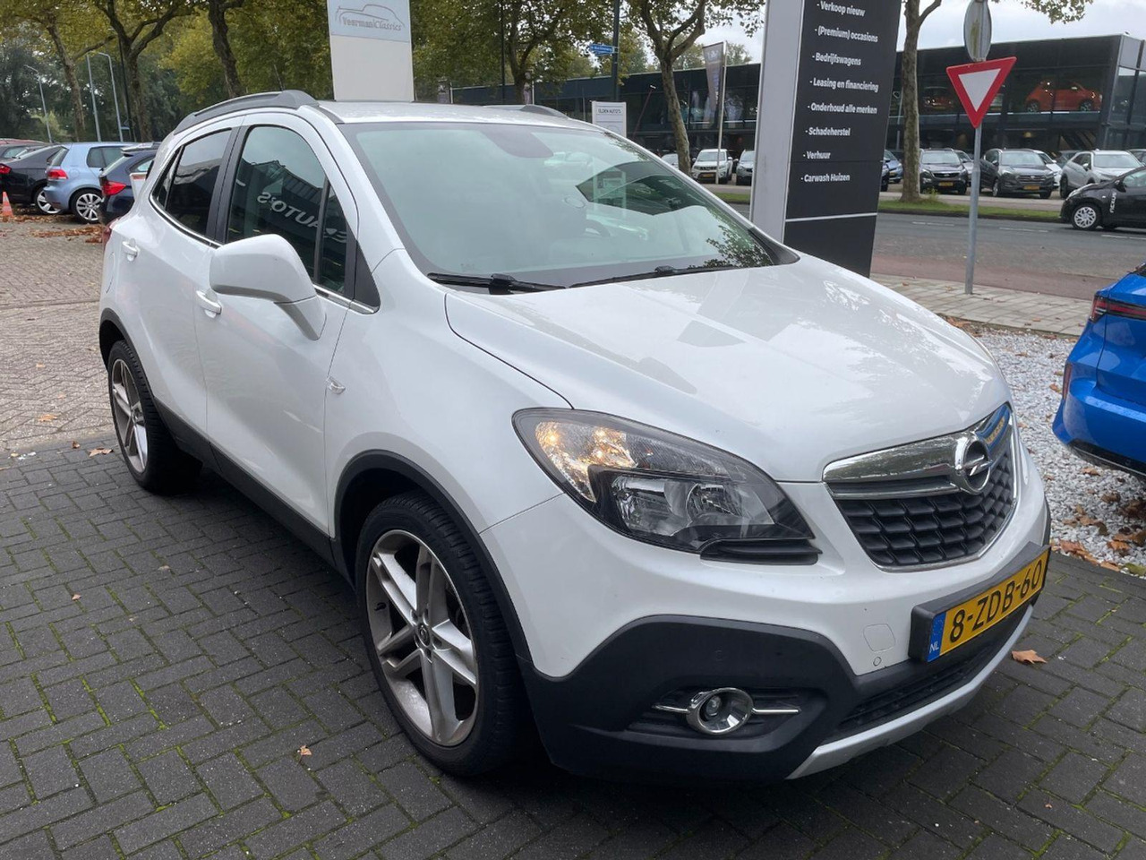 Opel Mokka 1.4 T Cosmo | 2014 | 98.606 km | 8ZDB60 | NAP: Logisch - Позашляховик: фото 2 Opel Mokka 1.4 T Cosmo | 2014 | 98.606 km | 8ZDB60 | NAP: Logisch - Позашляховик: фото 2