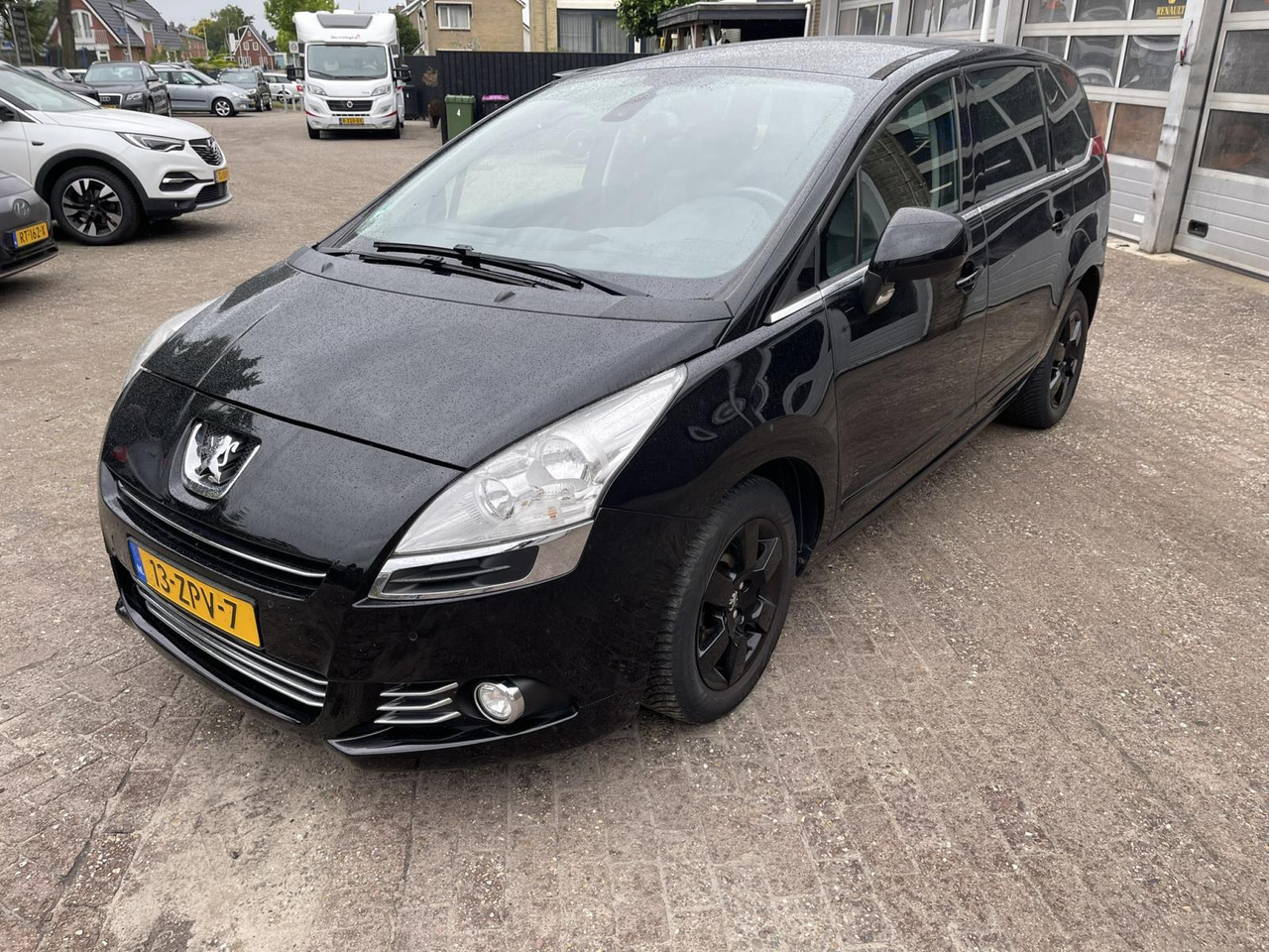 Легковий автомобіль Peugeot 5008 1.6 VTi Blue Lease 7p. 2013 223.407 km 13-ZPV-7: фото 1