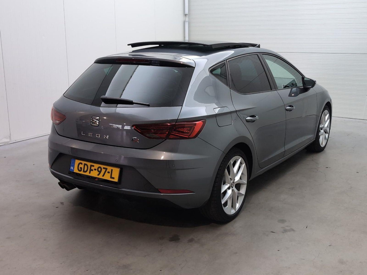 SEAT Leon 1.8 TSI FR Business Intense | 2018 | 158.529 km | Automaat | GDF97L | NAP: Geen oordeel - Хетчбек: фото 4 SEAT Leon 1.8 TSI FR Business Intense | 2018 | 158.529 km | Automaat | GDF97L | NAP: Geen oordeel - Хетчбек: фото 4