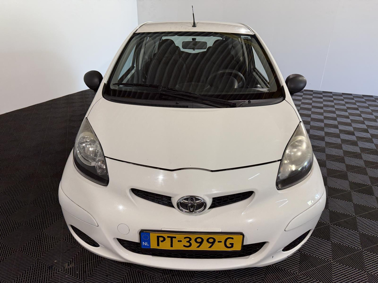 Toyota Aygo 1.0-12V Comfort PT-399-G 157.010 km - Легковий автомобіль: фото 5 Toyota Aygo 1.0-12V Comfort PT-399-G 157.010 km - Легковий автомобіль: фото 5