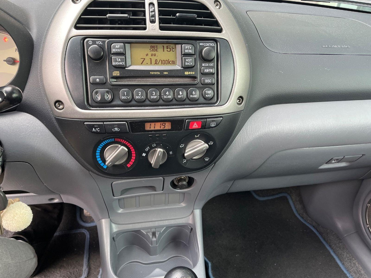 Toyota RAV4 1.8 - 16V VVT - i Luna | 2003 | 130.936 km | PF874X | NAP: Geen oordeel - Позашляховик: фото 5 Toyota RAV4 1.8 - 16V VVT - i Luna | 2003 | 130.936 km | PF874X | NAP: Geen oordeel - Позашляховик: фото 5