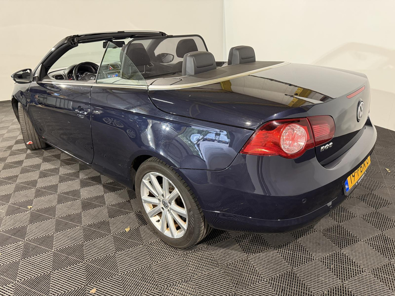Volkswagen | Eos | 1.4 TSI Highline BlueMotion | 2011 | 147.563 km | 19PBN8 | Logisch - Легковий автомобіль: фото 3 Volkswagen | Eos | 1.4 TSI Highline BlueMotion | 2011 | 147.563 km | 19PBN8 | Logisch - Легковий автомобіль: фото 3