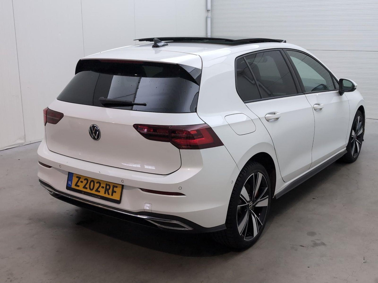Volkswagen Golf 1.4 eHybrid GTE | 2022 | 76.195 km | Automaat | Z202RF | NAP: Geen oordeel - Хетчбек: фото 4 Volkswagen Golf 1.4 eHybrid GTE | 2022 | 76.195 km | Automaat | Z202RF | NAP: Geen oordeel - Хетчбек: фото 4