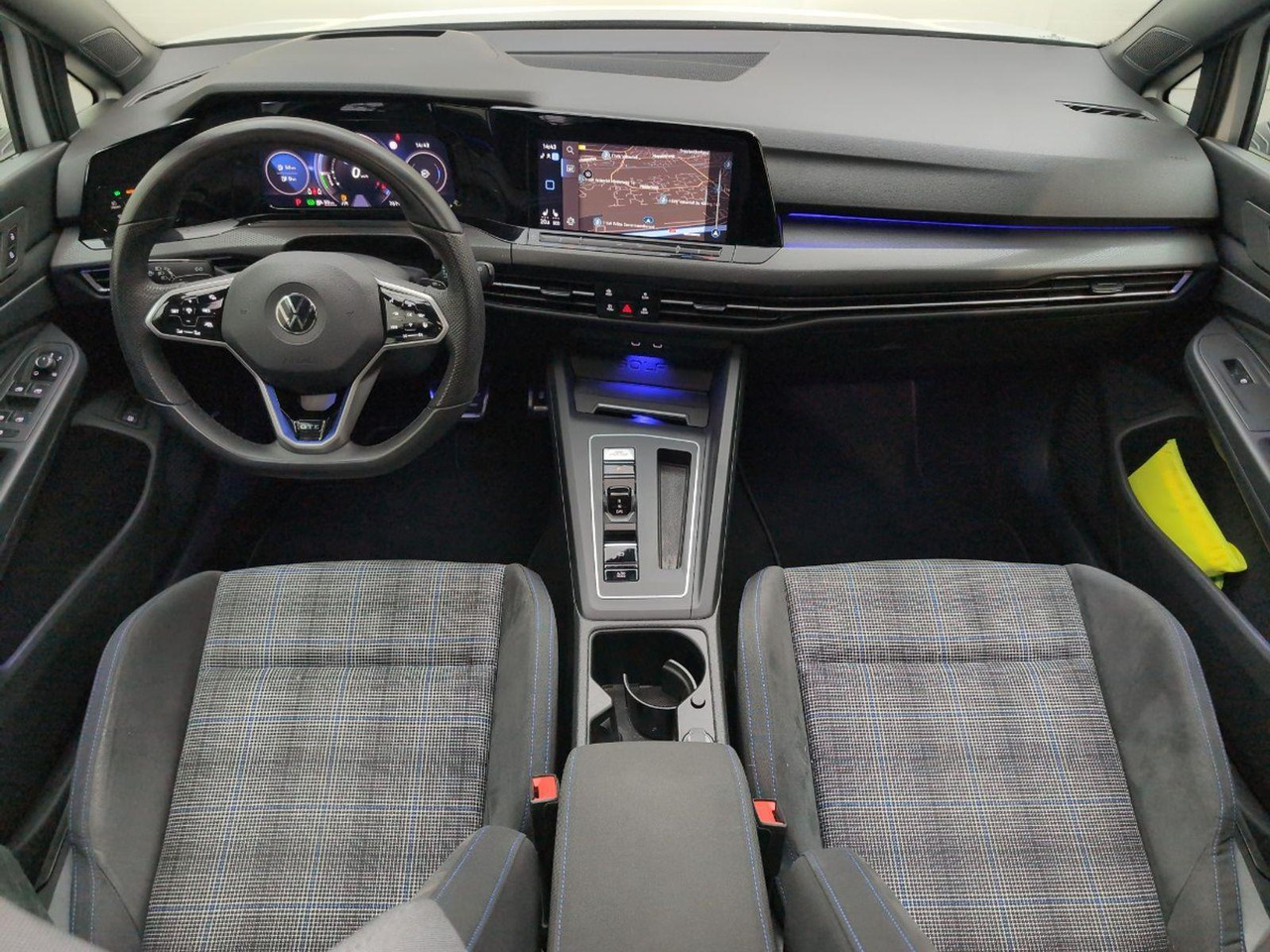 Volkswagen Golf 1.4 eHybrid GTE | 2022 | 76.195 km | Automaat | Z202RF | NAP: Geen oordeel - Хетчбек: фото 5 Volkswagen Golf 1.4 eHybrid GTE | 2022 | 76.195 km | Automaat | Z202RF | NAP: Geen oordeel - Хетчбек: фото 5
