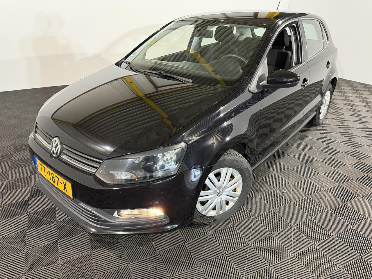 Volkswagen | Polo | 1.0 Comfortline Connected Series | 2017 | 178.442 km | TT187X | Geen oordeel - Хетчбек: фото 1 Volkswagen | Polo | 1.0 Comfortline Connected Series | 2017 | 178.442 km | TT187X | Geen oordeel - Хетчбек: фото 1