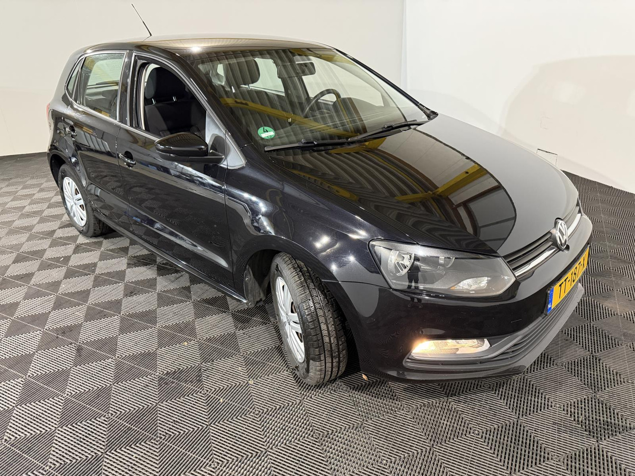 Volkswagen | Polo | 1.0 Comfortline Connected Series | 2017 | 178.442 km | TT187X | Geen oordeel - Хетчбек: фото 3 Volkswagen | Polo | 1.0 Comfortline Connected Series | 2017 | 178.442 km | TT187X | Geen oordeel - Хетчбек: фото 3