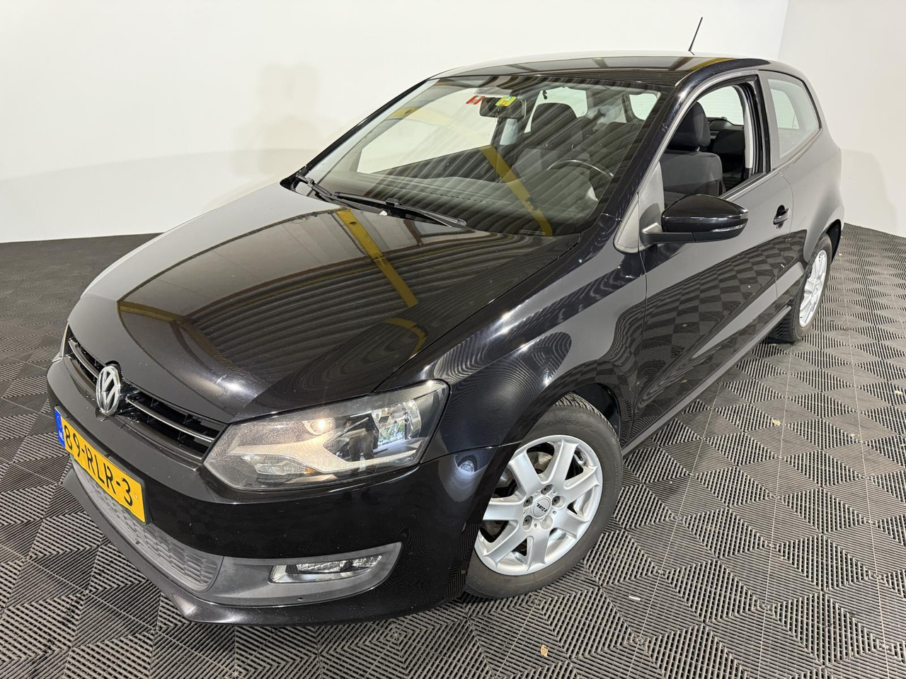 Volkswagen | Polo | 1.2 TSI Comfortline | 2011 | 290.823 km | 89RLR3 | Logisch - Хетчбек: фото 1 Volkswagen | Polo | 1.2 TSI Comfortline | 2011 | 290.823 km | 89RLR3 | Logisch - Хетчбек: фото 1